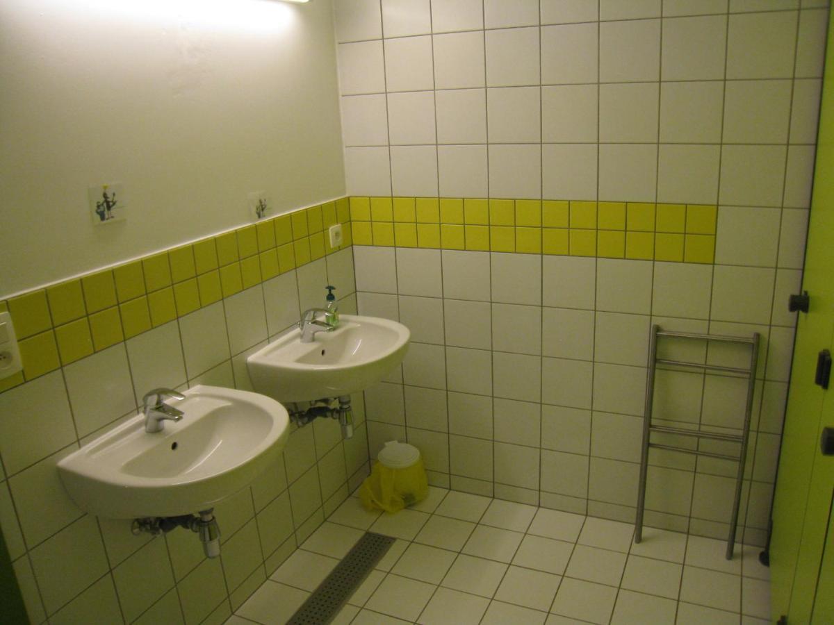 Le Fagotin - Youth Hostel Stoumont Eksteriør billede