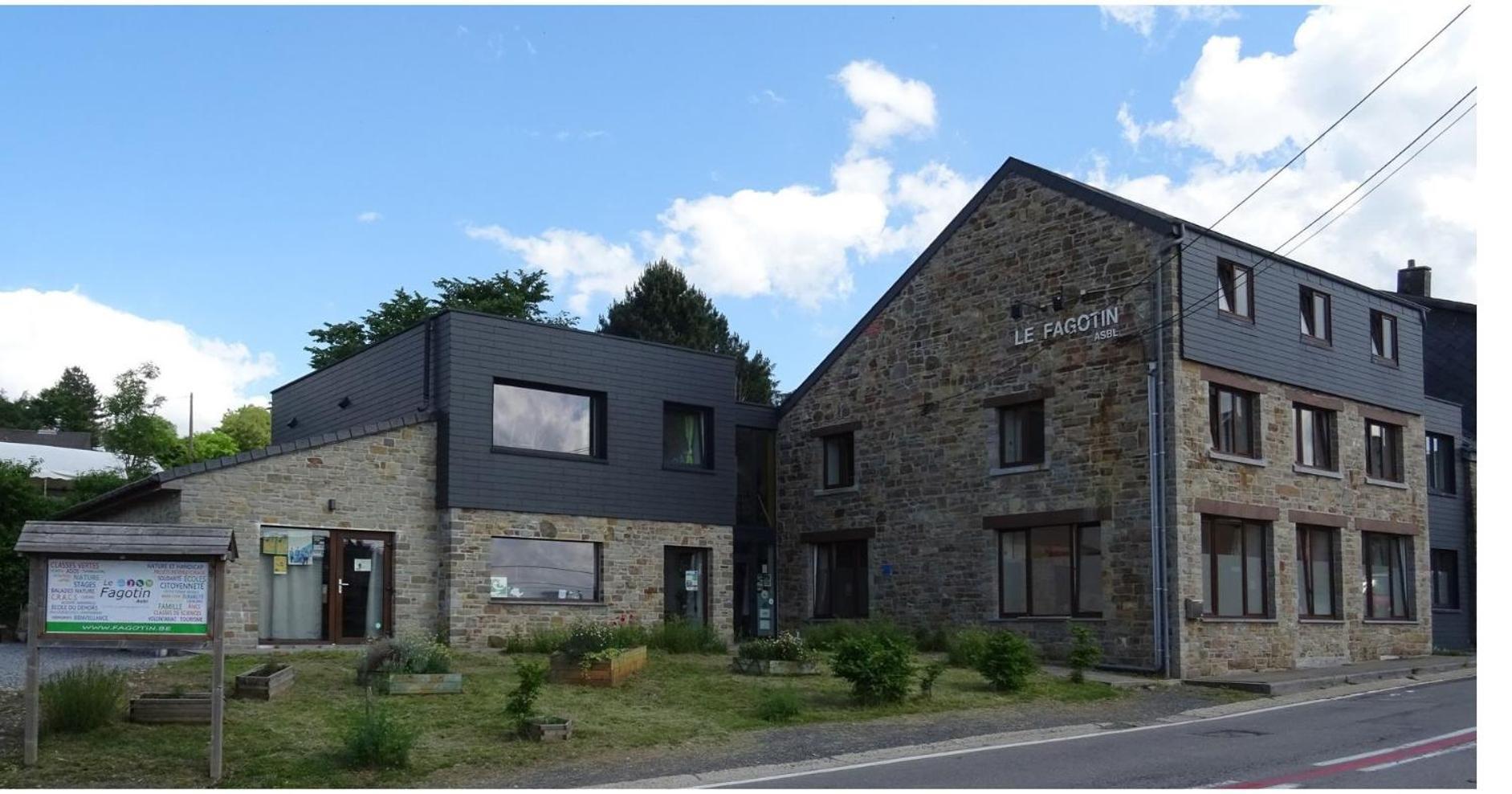 Le Fagotin - Youth Hostel Stoumont Eksteriør billede